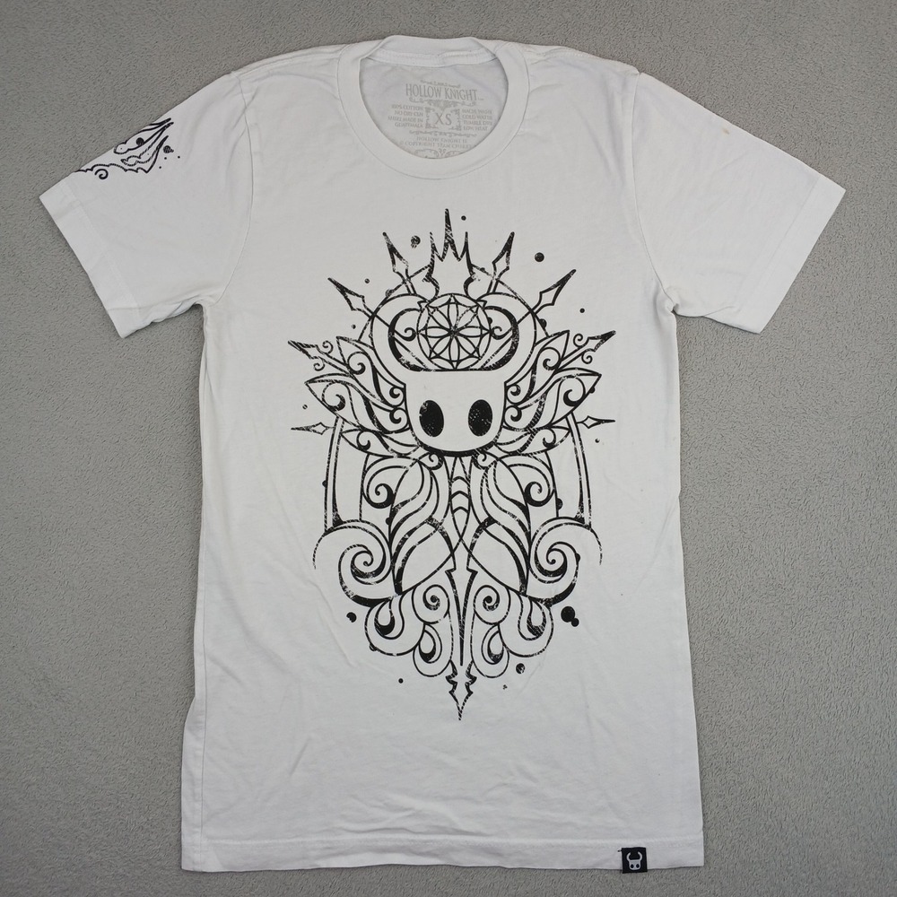 Fangamer Hollow Knight T-Shirt Mens XS White Graphic Indie Game Team Cherry Tee